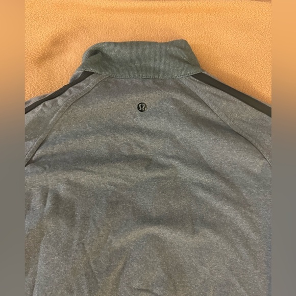 Lululemon Kung Fu Jacket - Picture 10 of 12